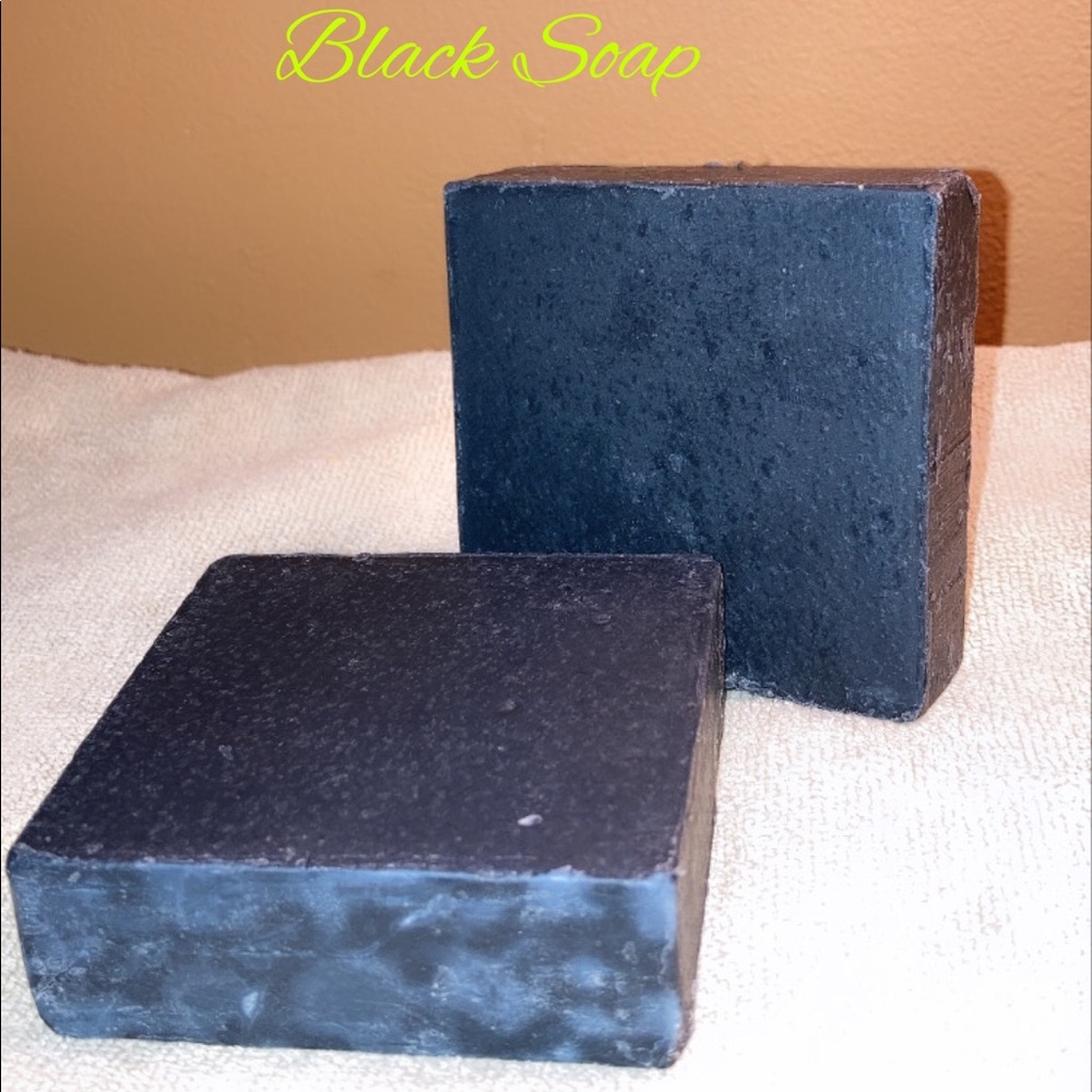 Black Soap Aloe Scrub